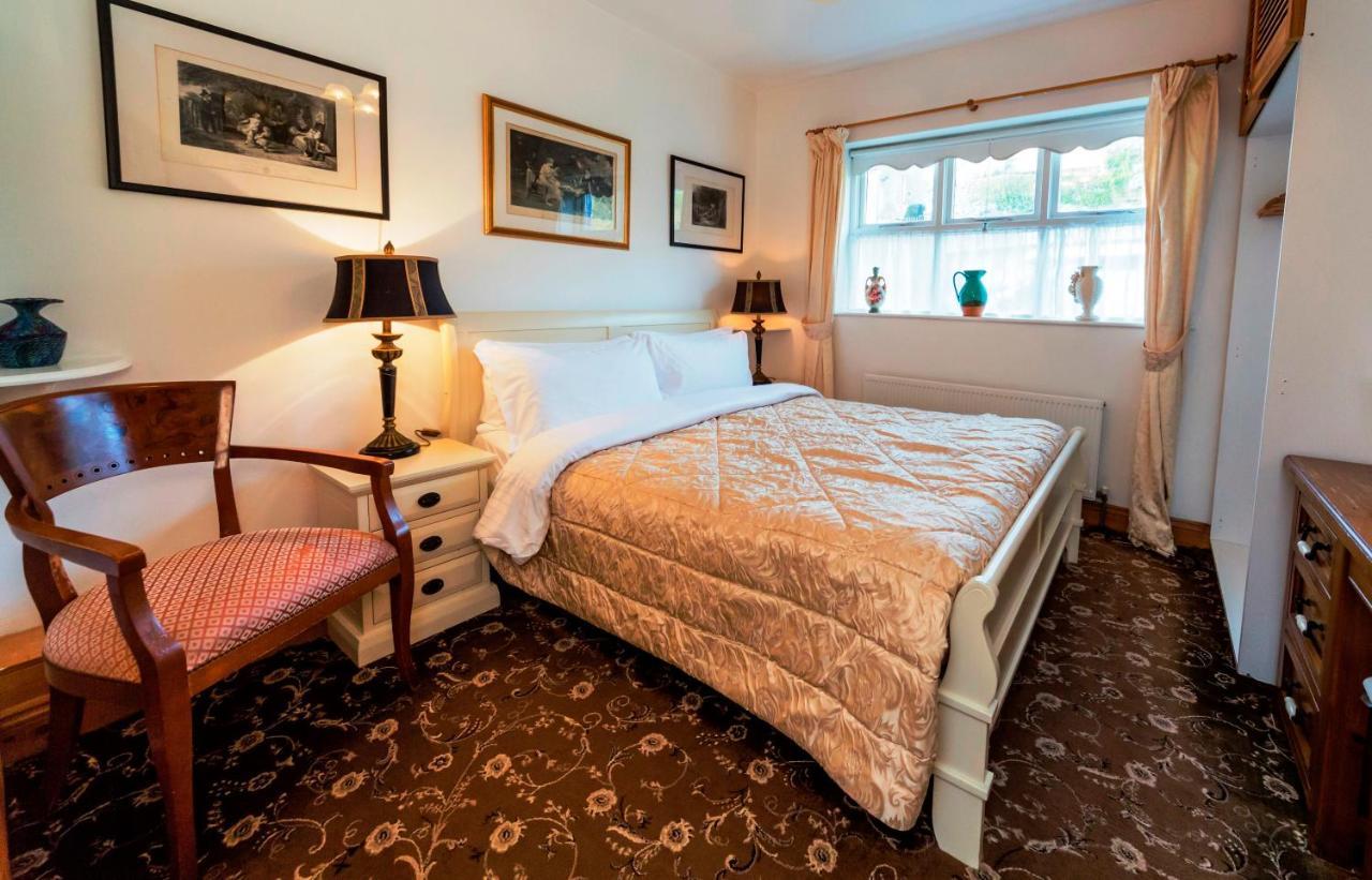 The Gallery B&B, The Glen, Kinsale ,County Cork ภายนอก รูปภาพ