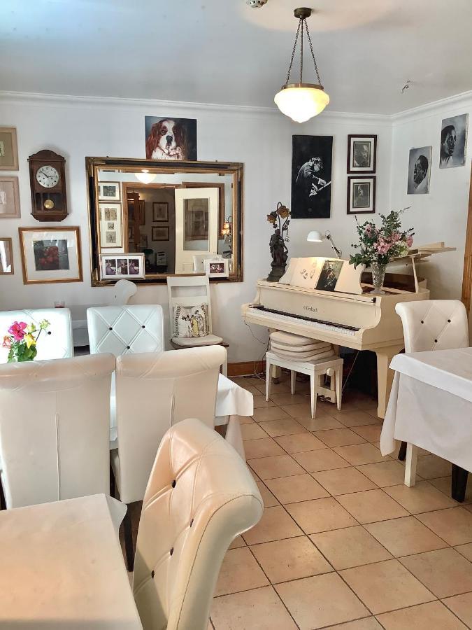 The Gallery B&B, The Glen, Kinsale ,County Cork ภายนอก รูปภาพ