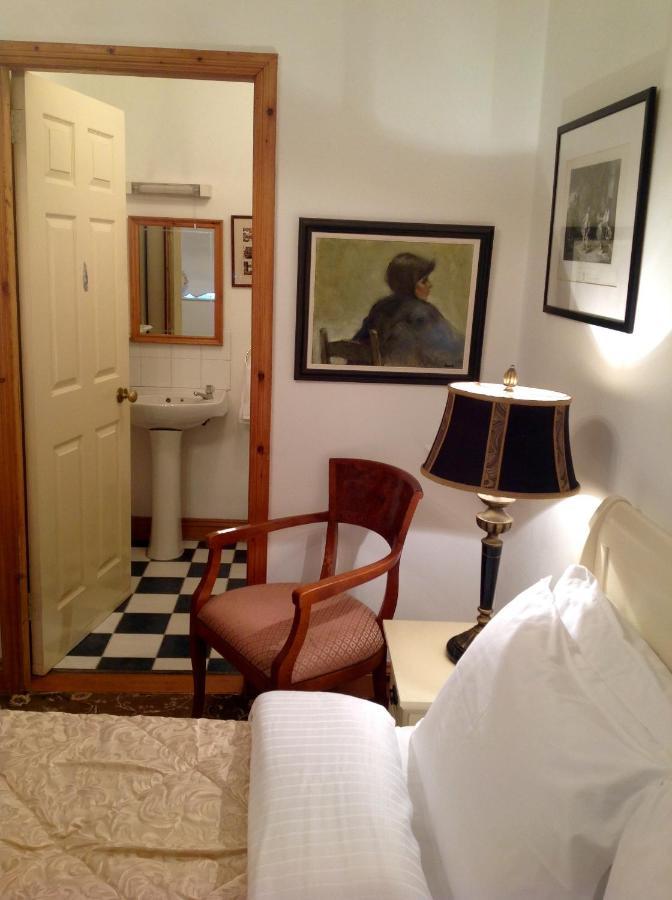 The Gallery B&B, The Glen, Kinsale ,County Cork ภายนอก รูปภาพ