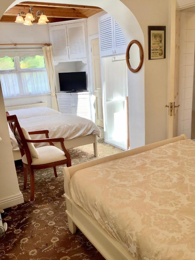 The Gallery B&B, The Glen, Kinsale ,County Cork ภายนอก รูปภาพ