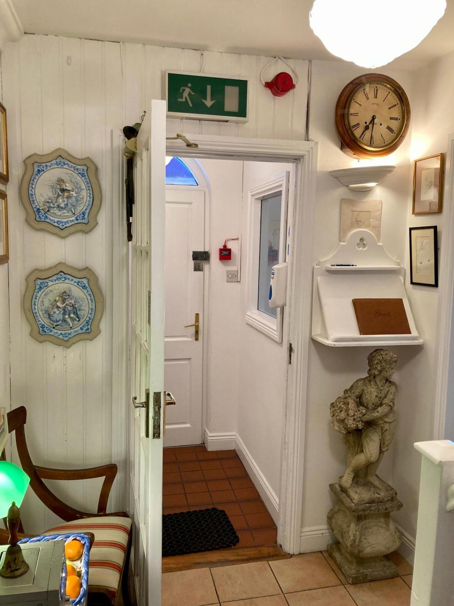 The Gallery B&B, The Glen, Kinsale ,County Cork ภายนอก รูปภาพ