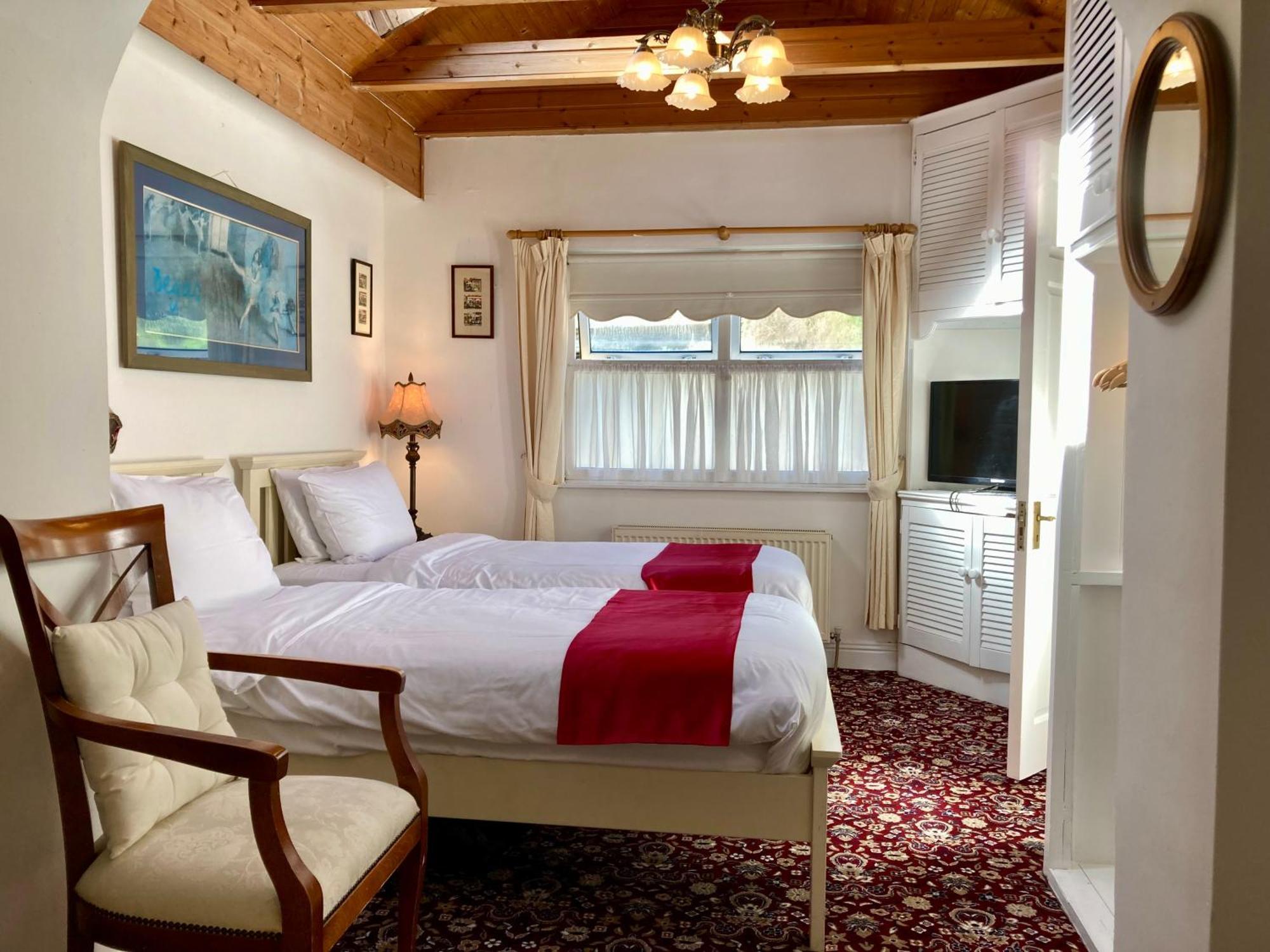 The Gallery B&B, The Glen, Kinsale ,County Cork ภายนอก รูปภาพ