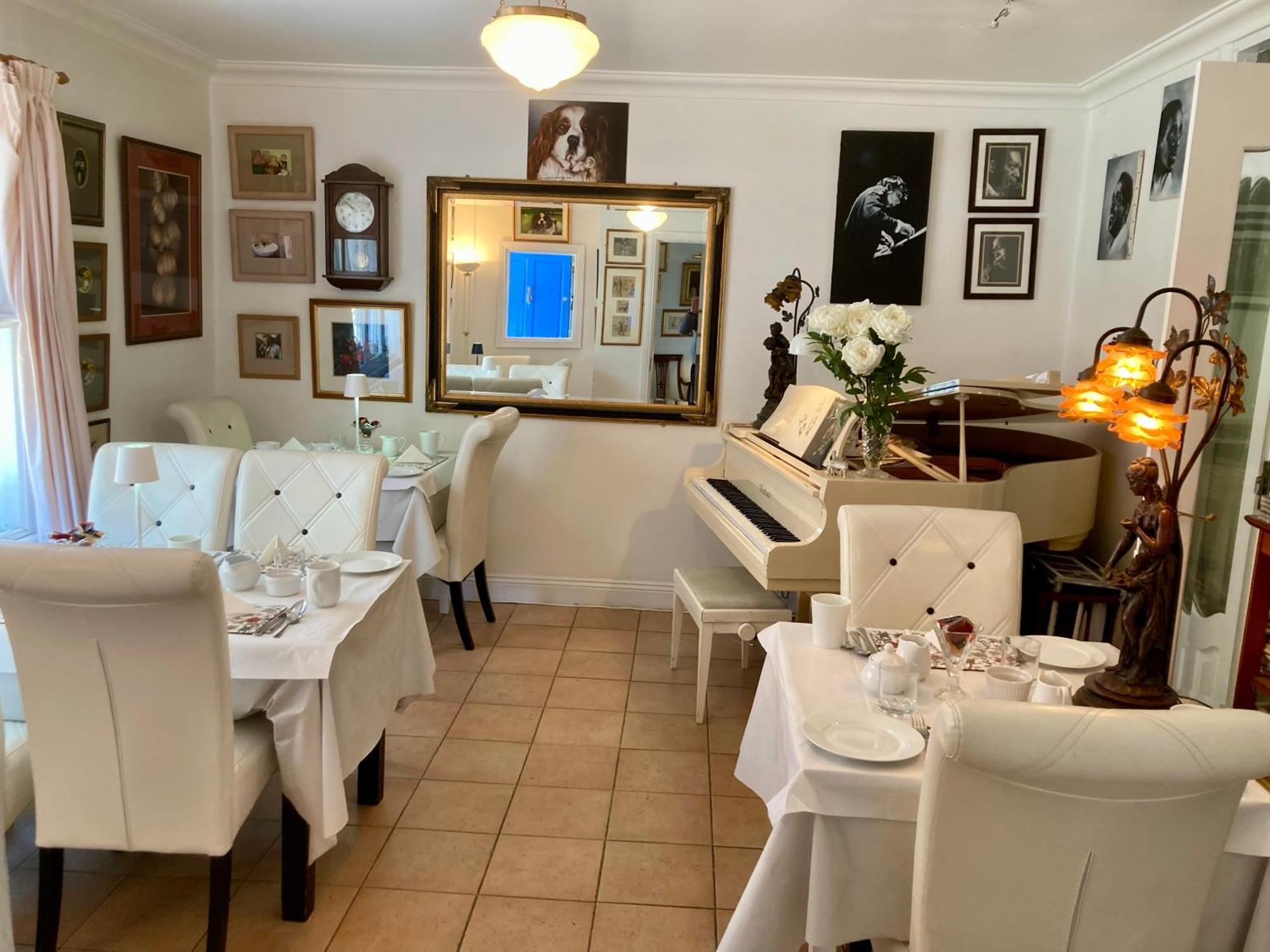 The Gallery B&B, The Glen, Kinsale ,County Cork ภายนอก รูปภาพ
